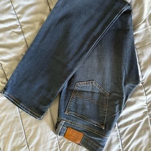 Lucky Jeans size 28